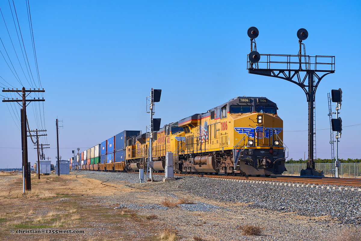 E012483c